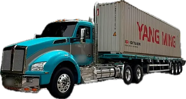 Tractomula Kenworth turquesa con contenedor Yang Ming
